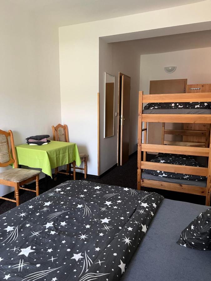 Hotel Zrcadlova Koza Turnov Zewnętrze zdjęcie