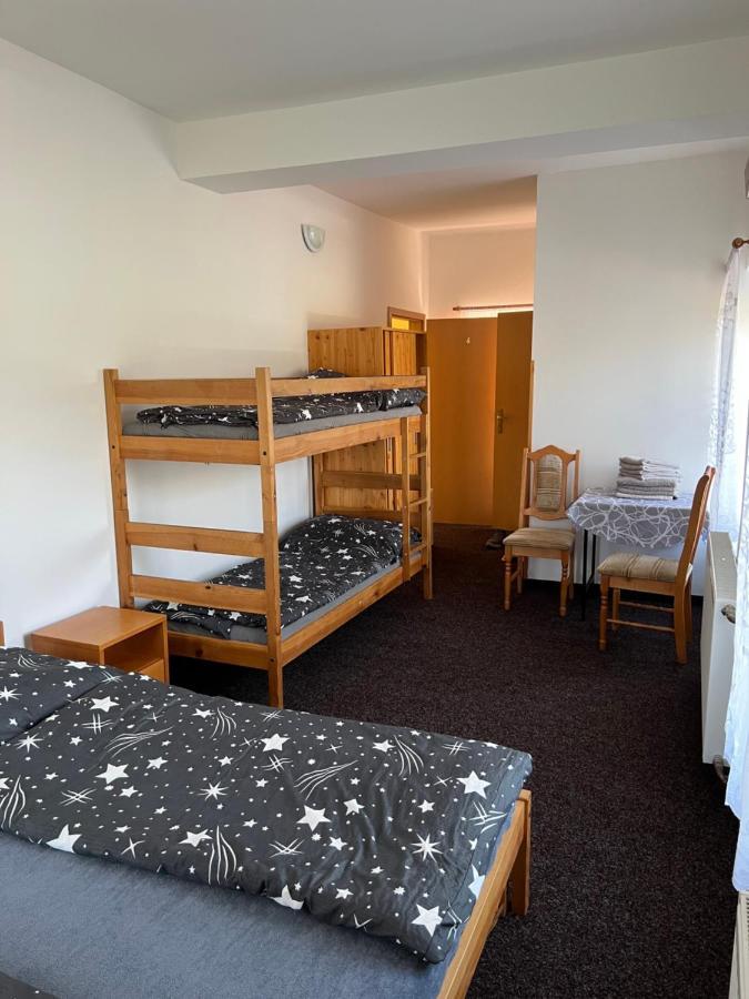 Hotel Zrcadlova Koza Turnov Zewnętrze zdjęcie
