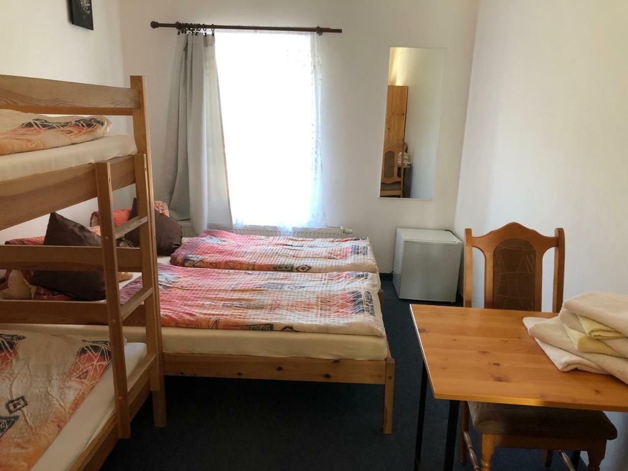 Hotel Zrcadlova Koza Turnov Zewnętrze zdjęcie