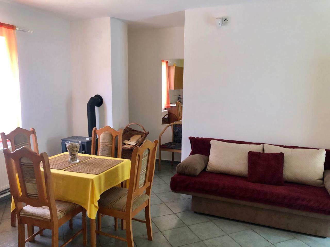 Hotel Zrcadlova Koza Turnov Zewnętrze zdjęcie